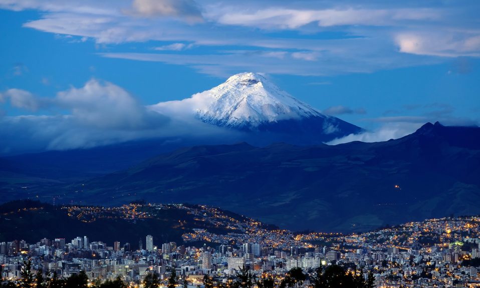 Cotopaxi widok znad Quito